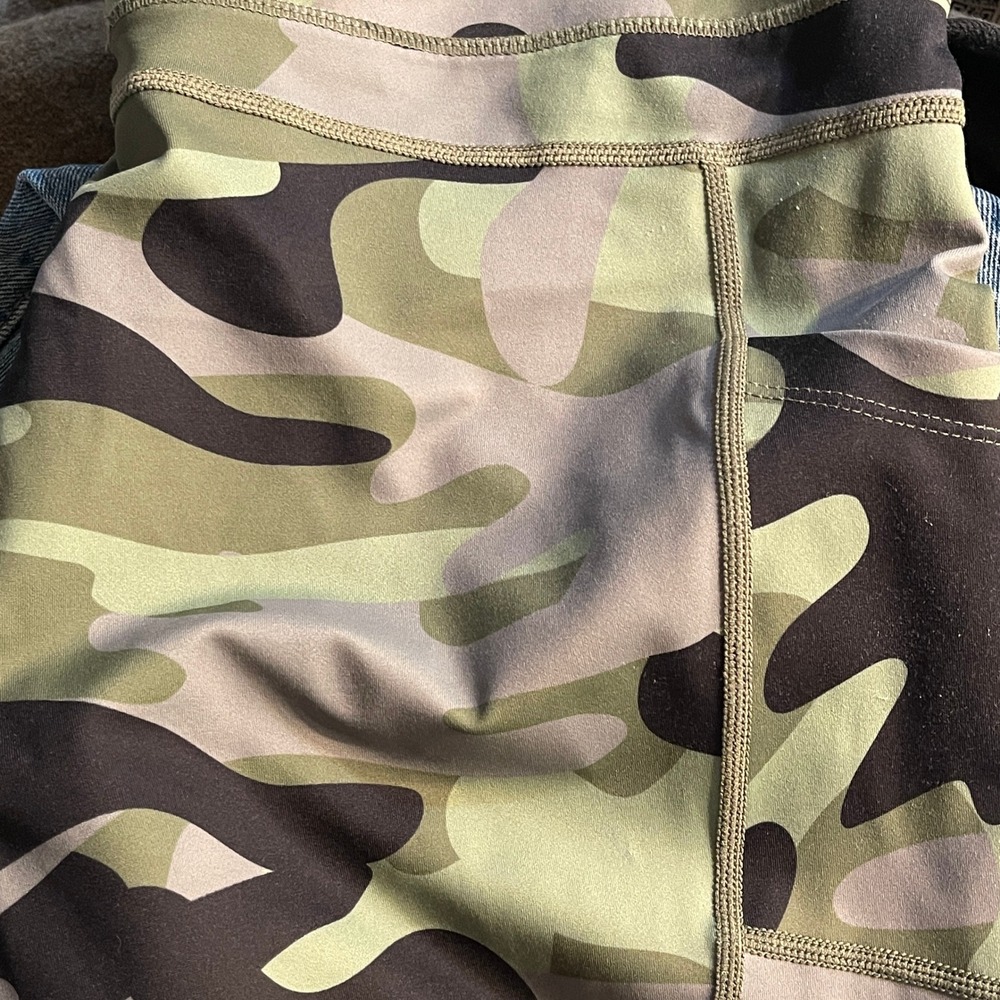 Zyia Active Green Camouflage High Rise Leggings with Pockets Size 14-16 XL - Picture 6 of 6